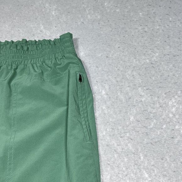 Athleta Jogger Womens Size 8 Savannah Green Athleisure Sporty Pockets Pants - Picture 4 of 14